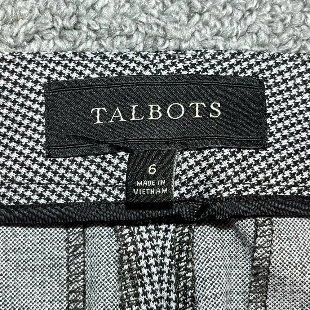 Talbots Houndstooth Plaid Pleated Wide Leg Pants Womens Size 6 Gray Stretch
